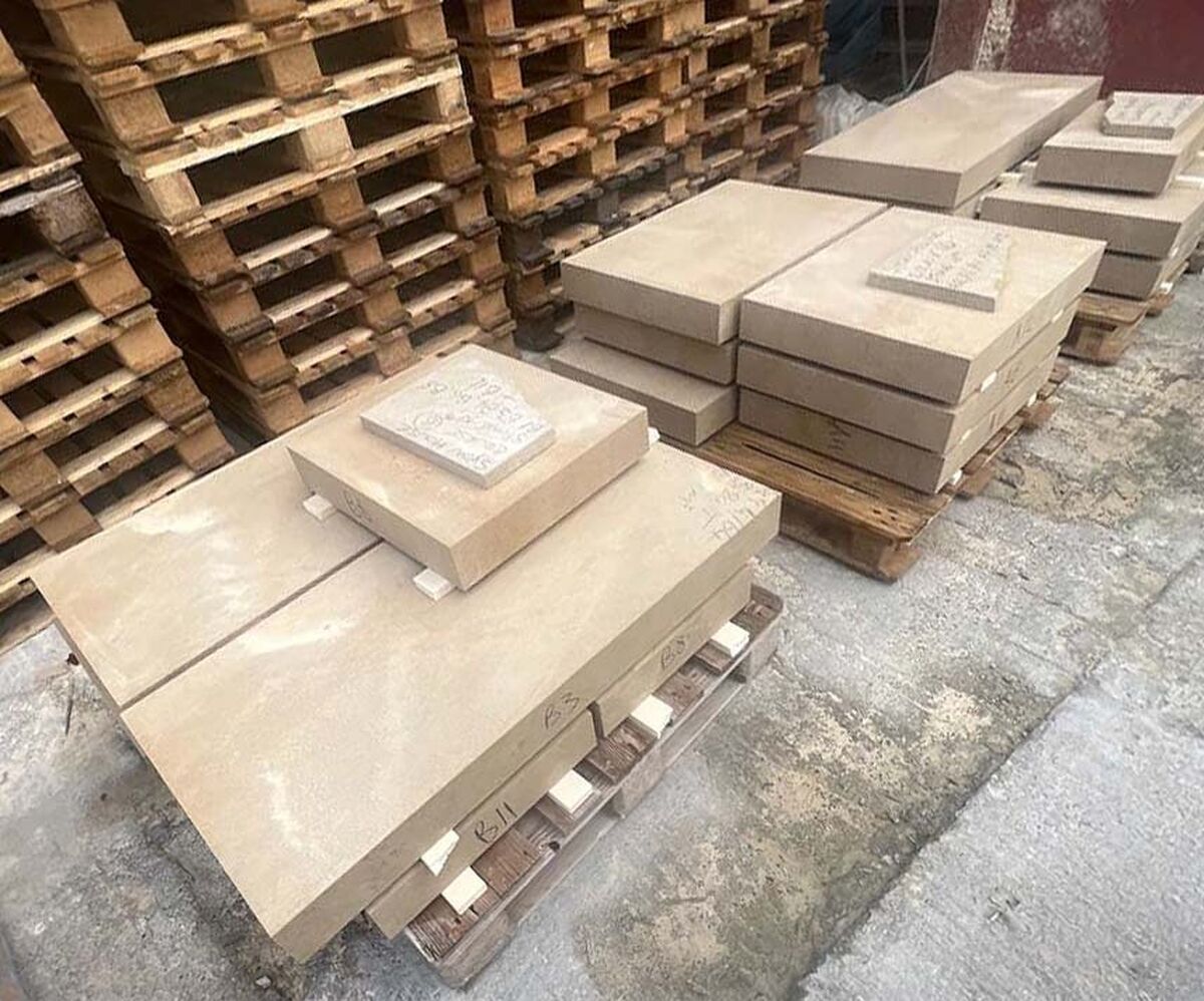 Bath Stone Pallet
